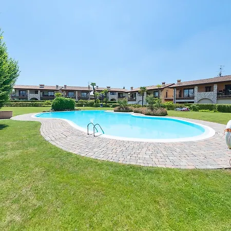 Tavaredo Village Polpenazze del Garda